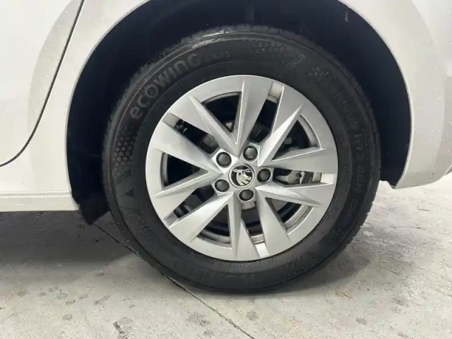 Skoda Fabia 1.0 tsi 116 ch evo 2 dsg7 — photo 3