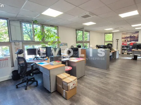 Local d'activité 1 290 m²