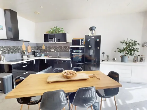 Appartement 4 pièces 82 m²