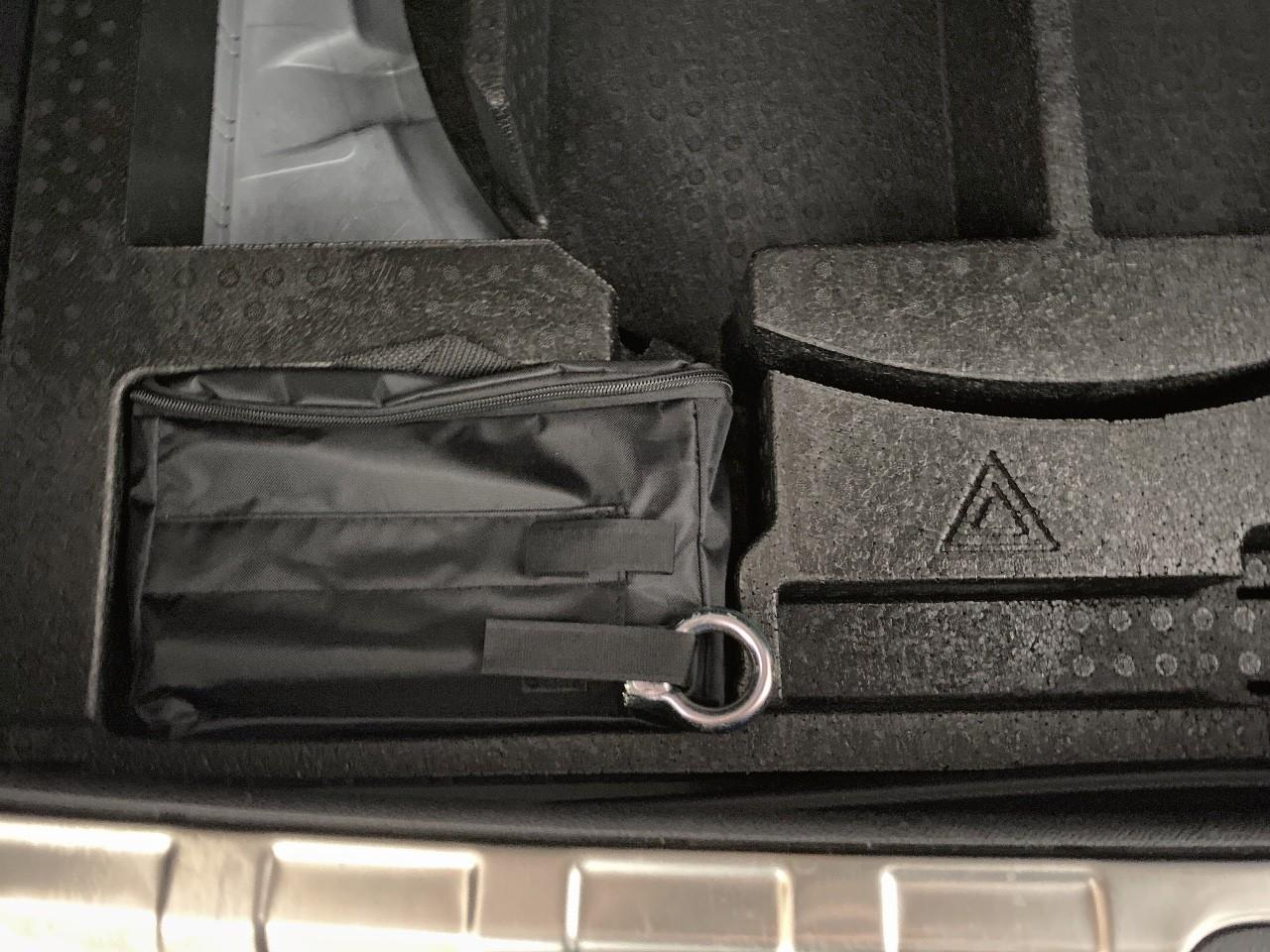 Peugeot 408 hybrid 145 e-dcs6 gt — photo 16