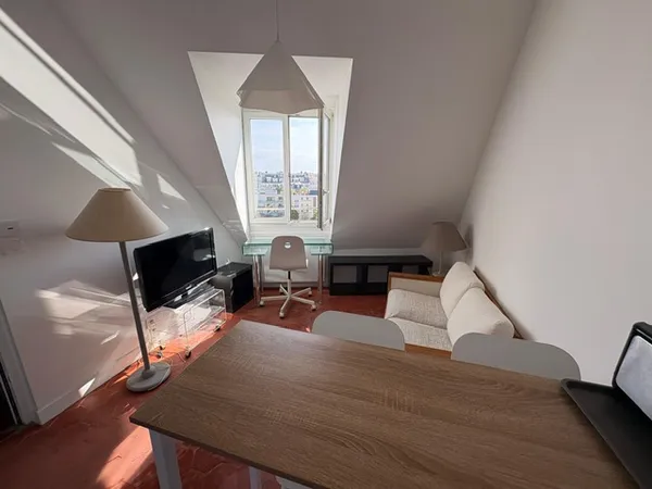 Loue studio meublé - 15m²