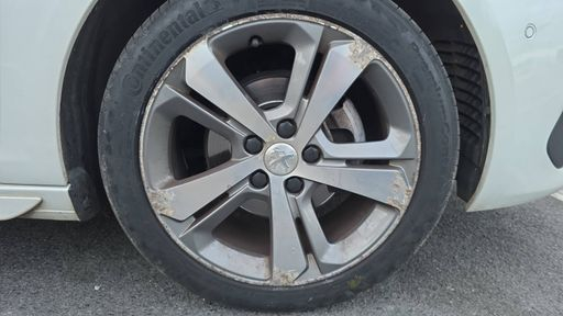 Peugeot 308 1.2 Puretech 130 EAT8 - GT Line – 2019 – 132202 km – Essence – Boîte Automatique — photo 31