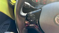 Toyota Aygo 1.0 VVT-i 69ch x-cite 3 Jaune Fizz 5p — photo 25