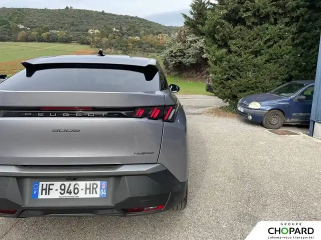 Peugeot 3008 hybrid 145 e-dcs6 — photo 23