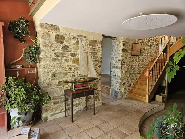 Maison 8 pièces 235 m²