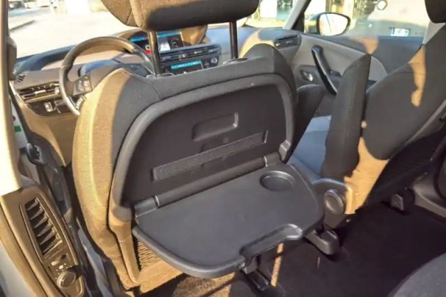 Citroën C4 grand  spacetourer bluehdi 130 s&amp;s bvm6 — photo 52