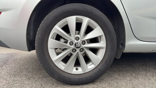 Skoda Scala 1.5 TSI 150 DSG7 - Ambition – 2023 – 87920 km – Essence – Boîte Automatique — photo 42