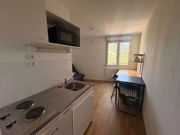 Studio 1 pièce 18 m²