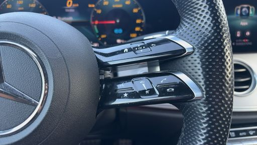 Mercedes Classe E 300 de 306 EQ Power  9G-Tronic - AMG Line – 2022 – 149879 km – Hybride rechargeable – Boîte Automatique — photo 13