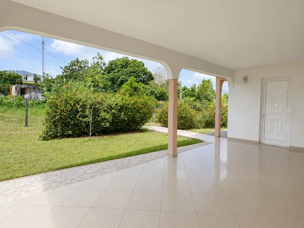 MAISON T4 LAMENTIN