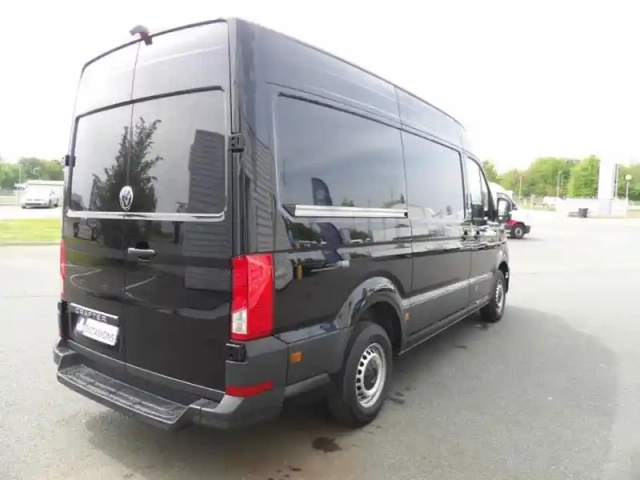 Volkswagen Crafter fg 35 l3h3 2.0 tdi 177ch business traction bva8 — photo 7