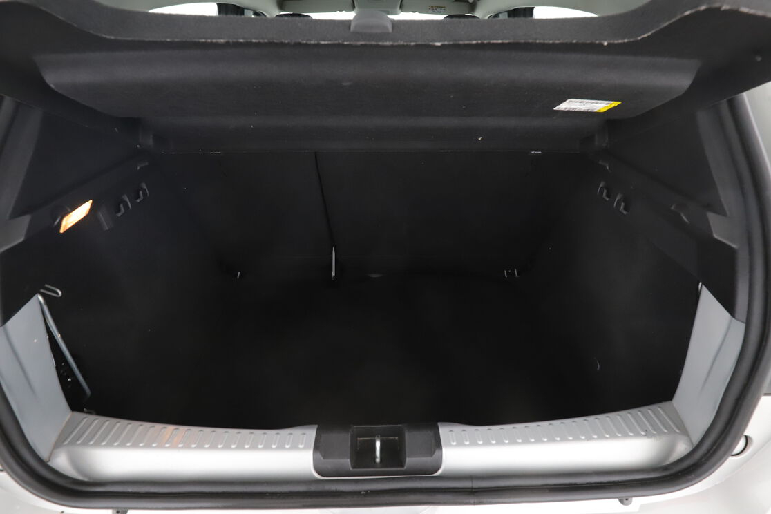 Dacia Sandero 1.0 SCe Essential — photo 16