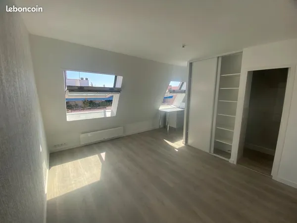 Studio lumineux à Toulon - Champ de Mars
