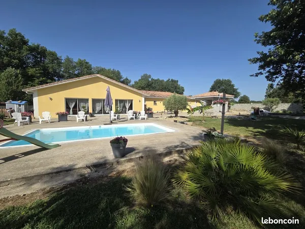 Maison 7 pièces 270 m²