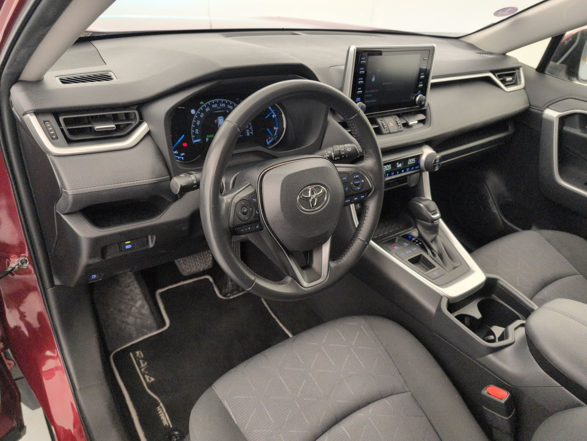 Toyota RAV 4 — photo 21