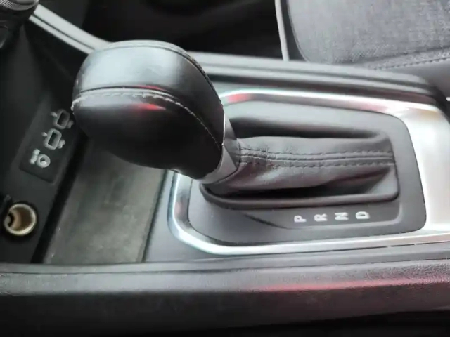Renault Captur mild hybrid 160 edc — photo 22
