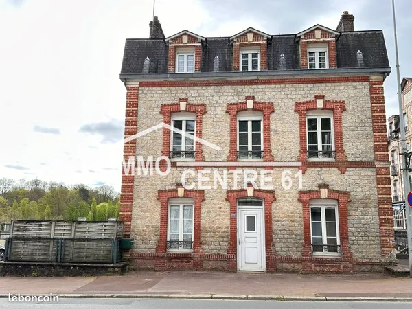 Maison de ville 7 pièces 133 m²