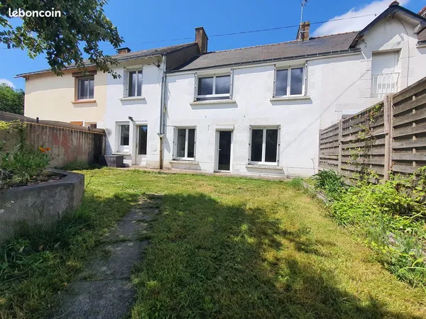 Maison 5 pièces - 4 chambres - 138 m² - grand terrain - Bouvron