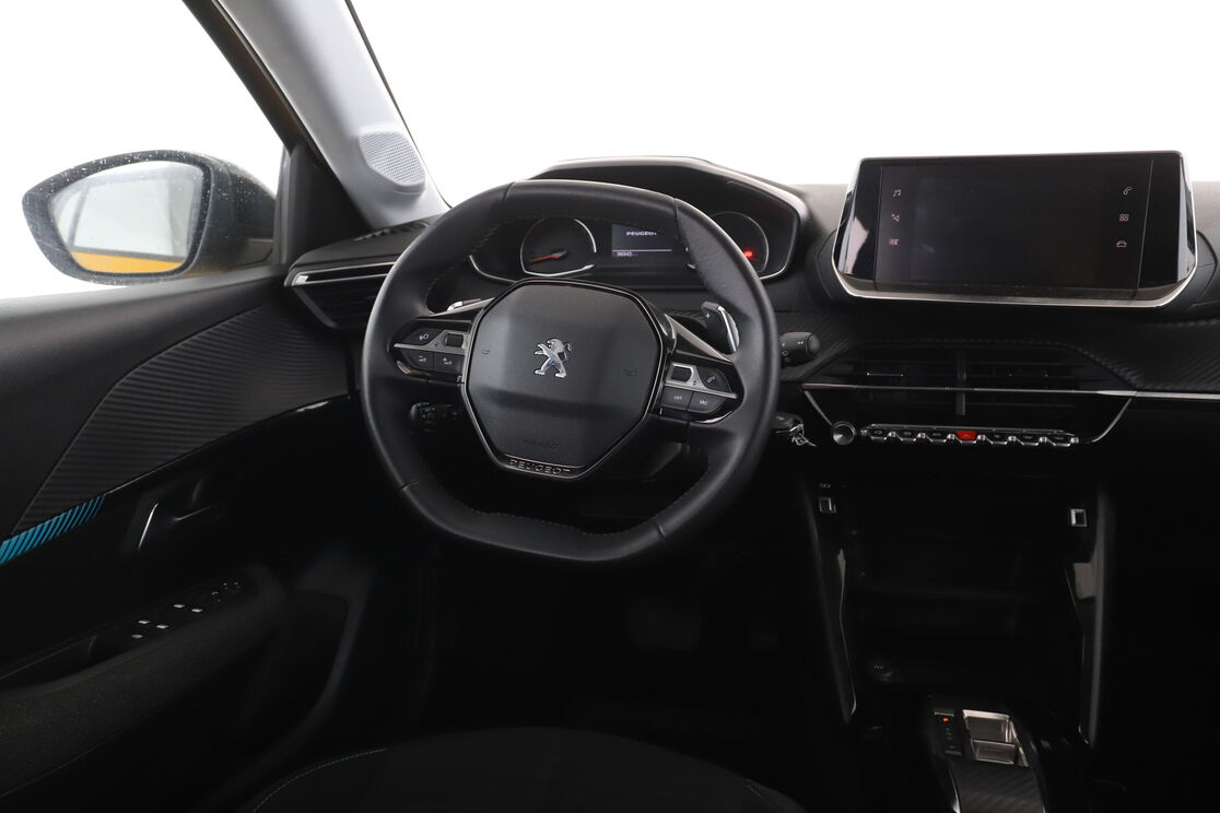 Peugeot 208 1.2 PureTech Style EAT8 — photo 12