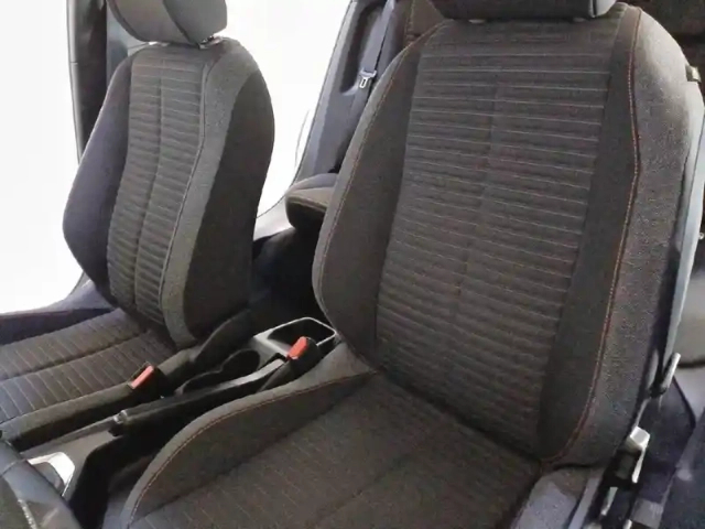 Peugeot 2008 puretech 100 s&amp;s bvm6 — photo 62