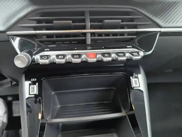 Peugeot 208 electrique 54 kwh 156ch — photo 20