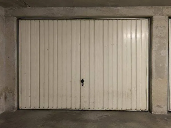 Parking 14 m²