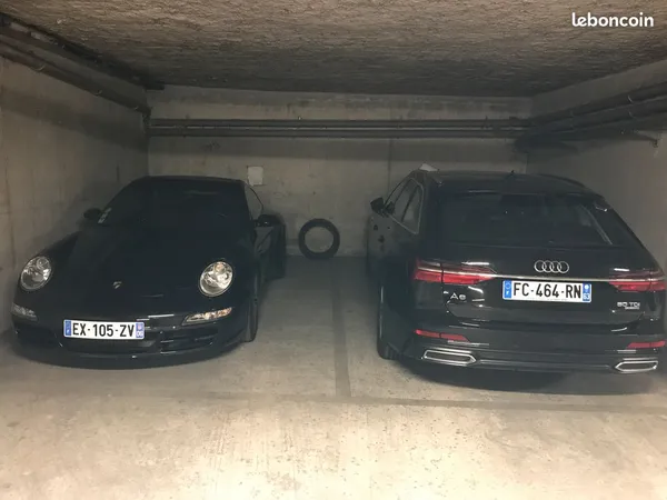 Grandes places de parking à louer - Houilles Gare