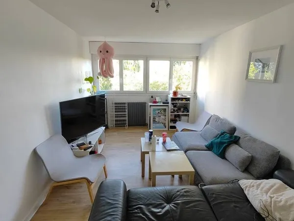 Appartement 5 pièces 12 m²