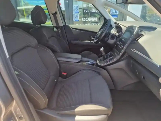 Renault Grand Scenic iii evolution tce 140 — photo 2