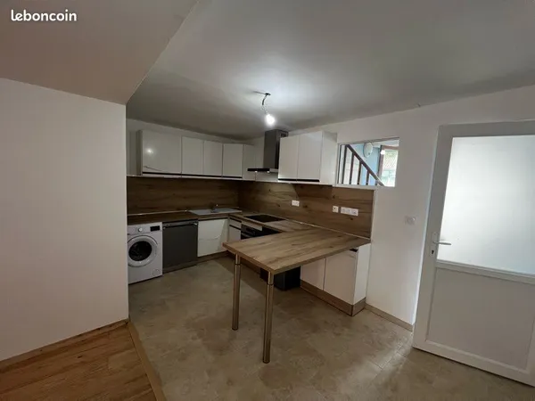 T2 meublé 53 m² - La Buisse - Plain-pied