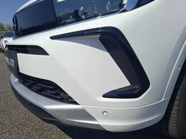 Opel Grandland hybrid 225 ch bva8 — photo 21