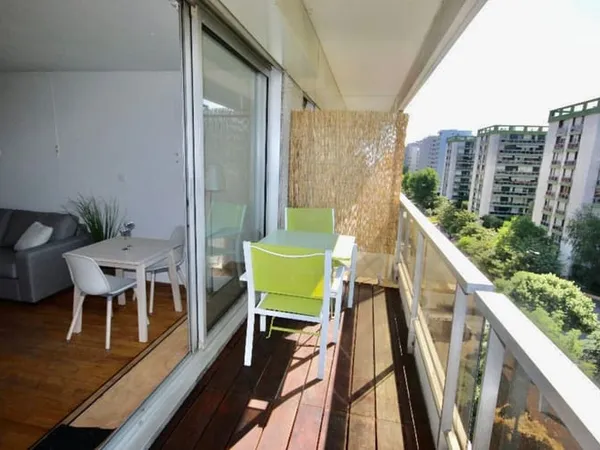 Studio 1 pièce 27 m²