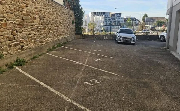Parking 20 m²
