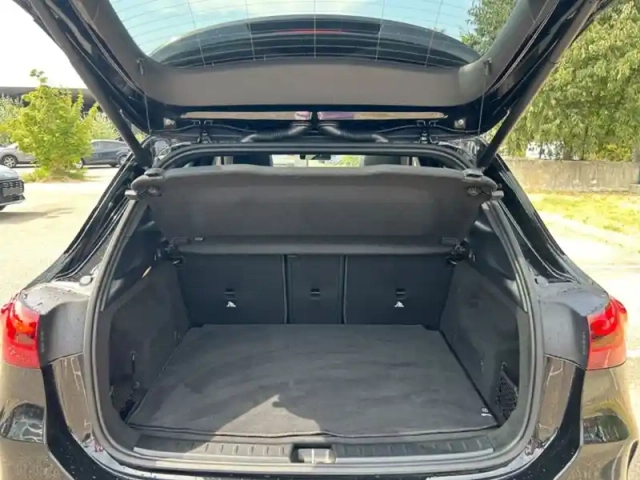 Mercedes Gla 200 d amg line — photo 10