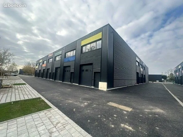 Photo 1
