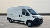 Peugeot Boxer 335 L3H3 2.2 BlueHDi S&S 140ch Asphalt — photo 3