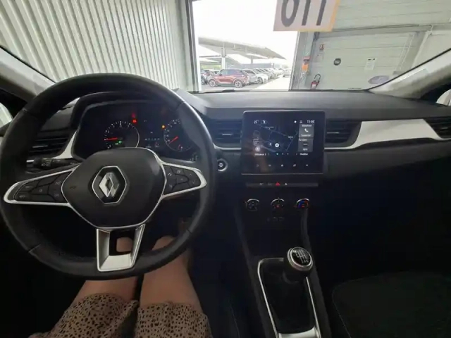 Renault Captur tce 90 — photo 11