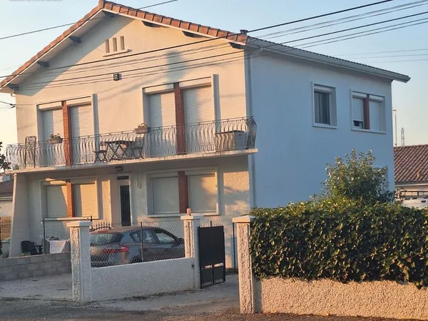 Maison 180 m2 ideal investisseur avec revenu locatif