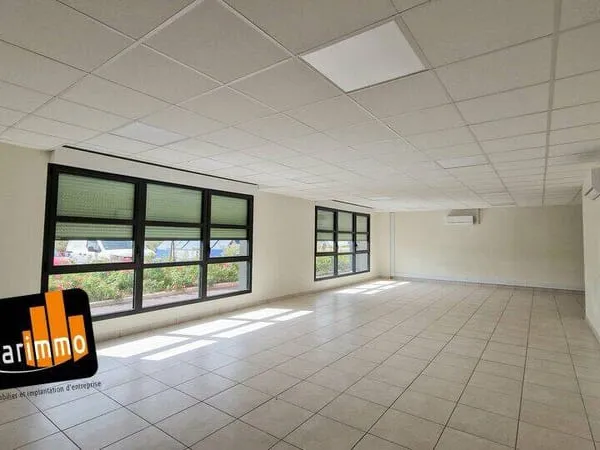 Local d'activité 720 m²