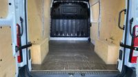 Renault Master F3500 L2H2 2.3 Blue dCi 135ch Confort Euro6 — photo 14