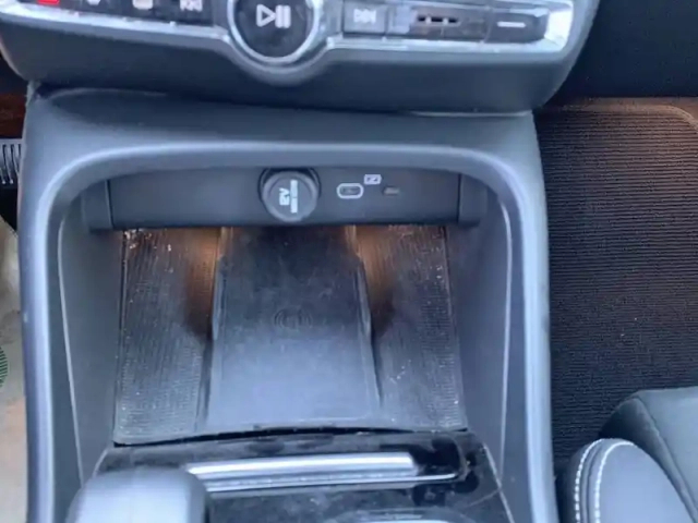 Volvo C40 recharge 231 ch 1edt — photo 62