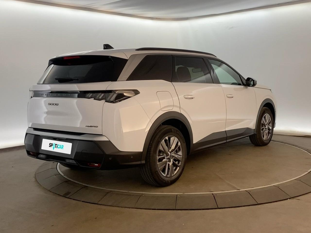 Peugeot 5008 hybrid 145 ch e-dcs6 allure — photo 7