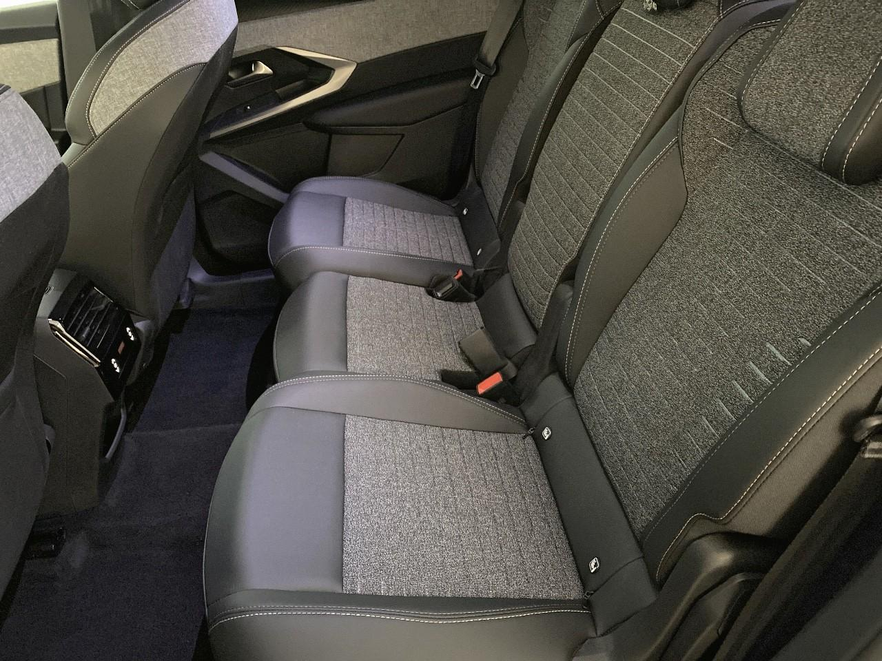 Peugeot 5008 hybrid 145 ch e-dcs6 allure — photo 10