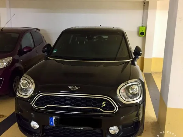 Garage/Parking
