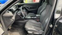 Peugeot 2008 1.2 PureTech 130ch S&S GT EAT8 — photo 12