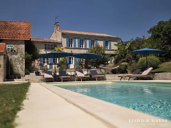 Le Clos de Chenac - Élégante demeure familiale avec gîte in