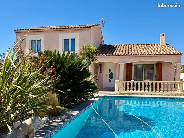 Villa avec piscine - 113 m² - Terrain 800 m²