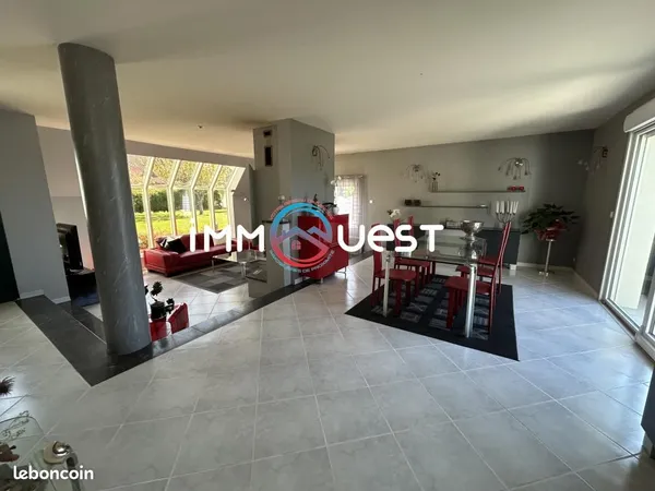 Maison 7 pièces 160 m²