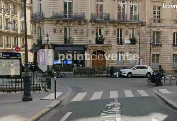 Local commercial 371 m²