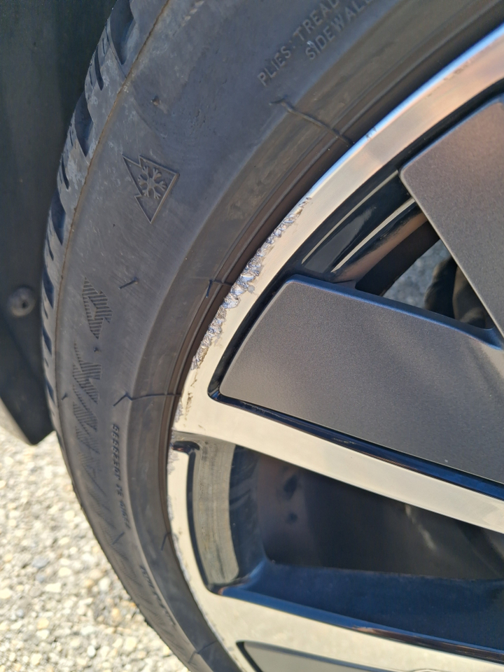 Peugeot 208 PureTech 100 S&amp;S BVM6 — photo 35